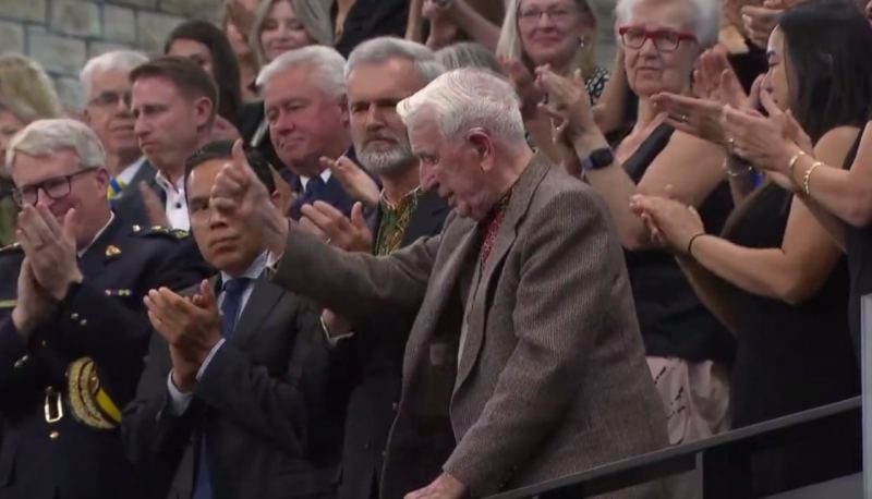 Герою – слава! ТрУсам – позор!..