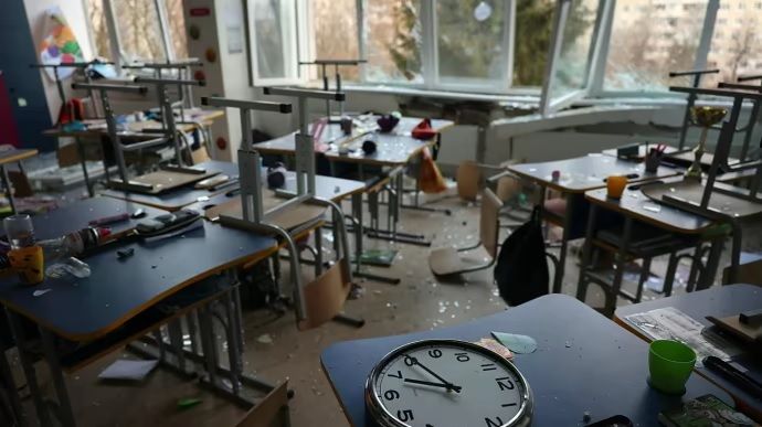 ЧЕТЫРЕСТА ТЫСЯЧ ДОХЛЫХ ОРКОВ. ЛЬВОВ И БЕЛГОРОД